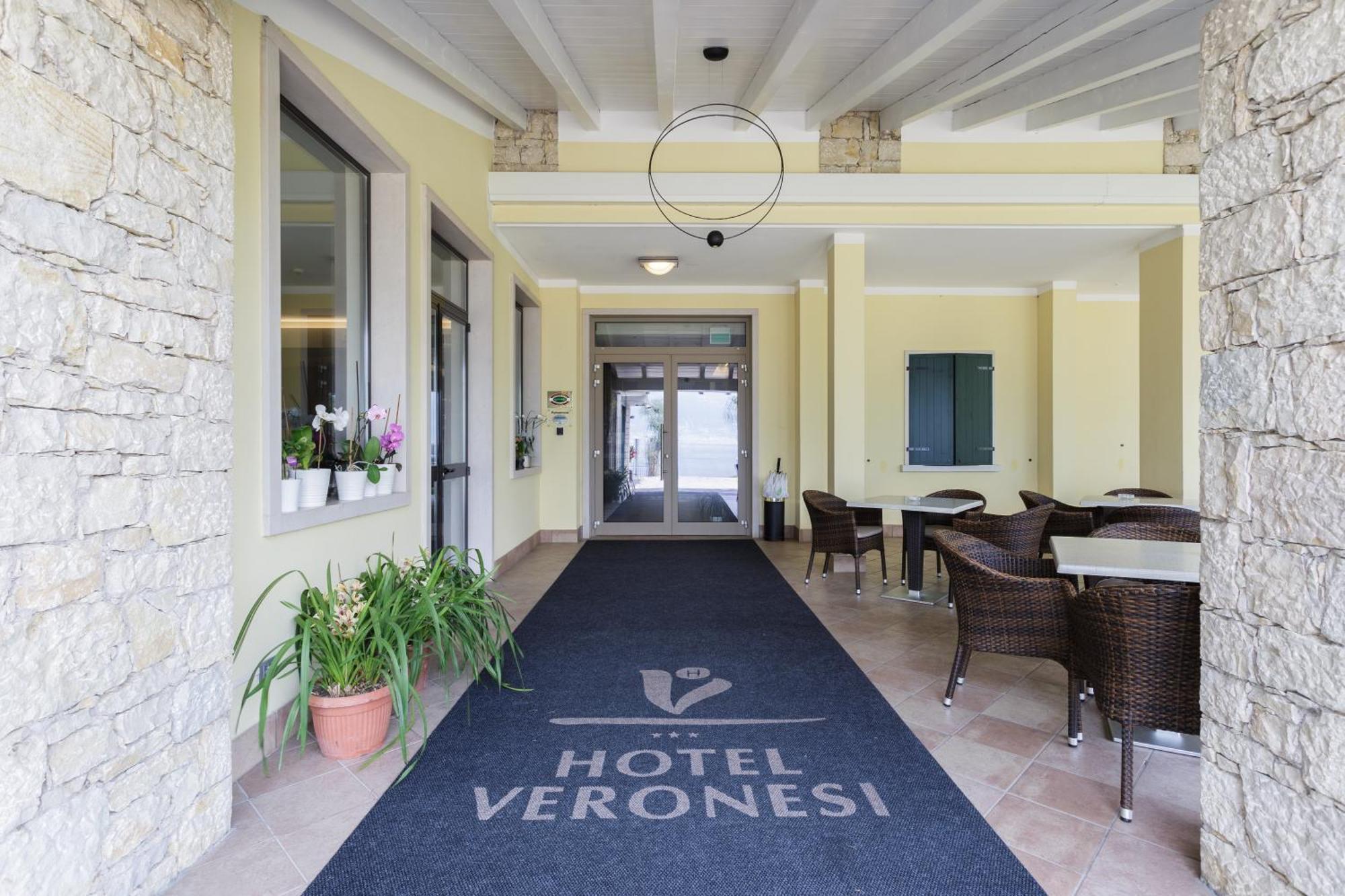 ברנצונה סול גארדה Hotel Veronesi מראה חיצוני תמונה